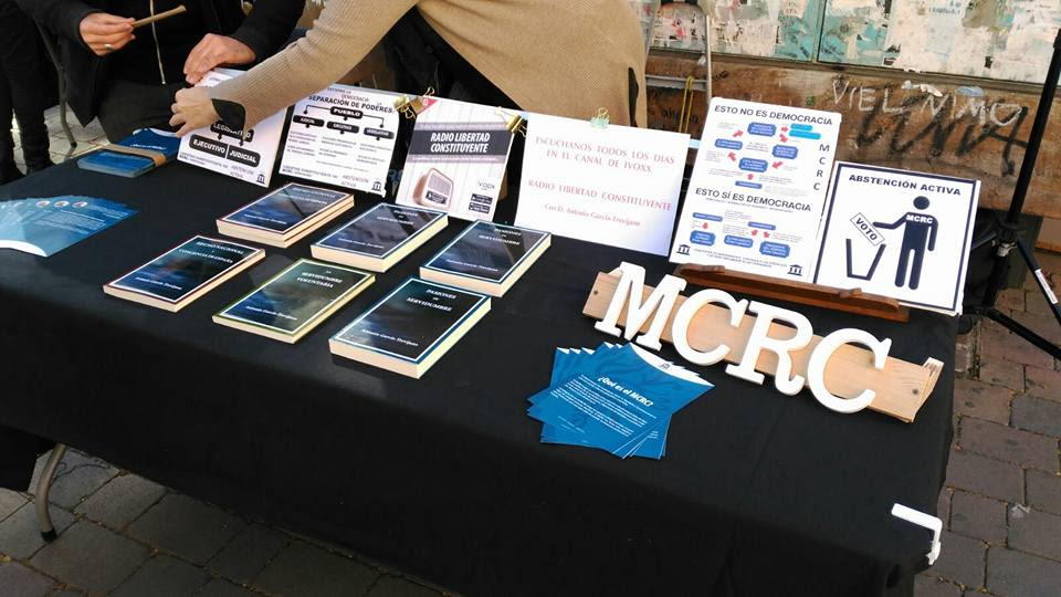 Primera mesa informativa del grupo territorial de Madrid del MCRC